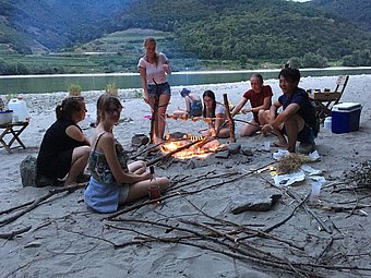 Gemütlicher Ausklang an der Donau ©Valentin Lichtenberger Gemütlicher Ausklang an der Donau ©Valentin Lichtenberger